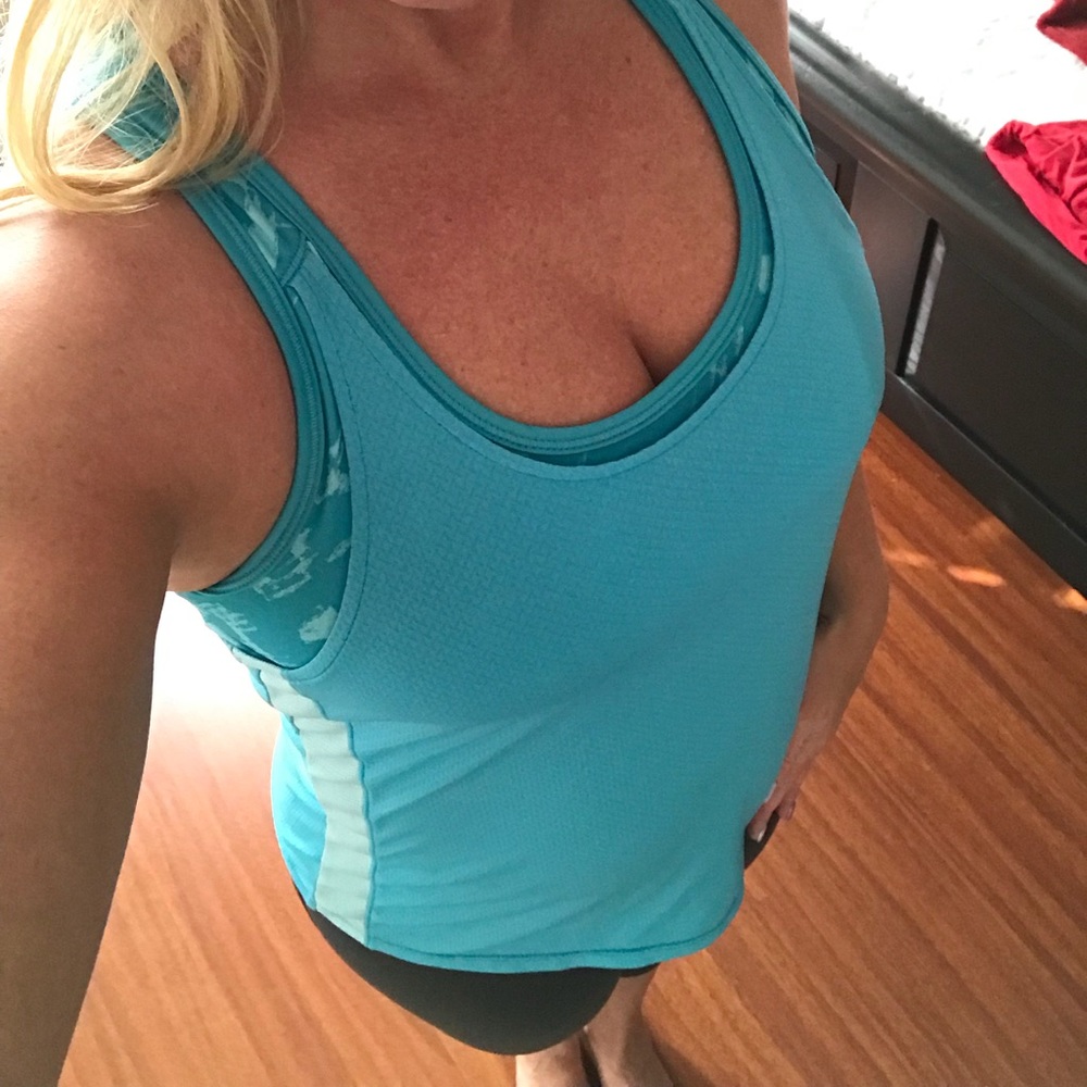 Teal blue workout top with built in bra